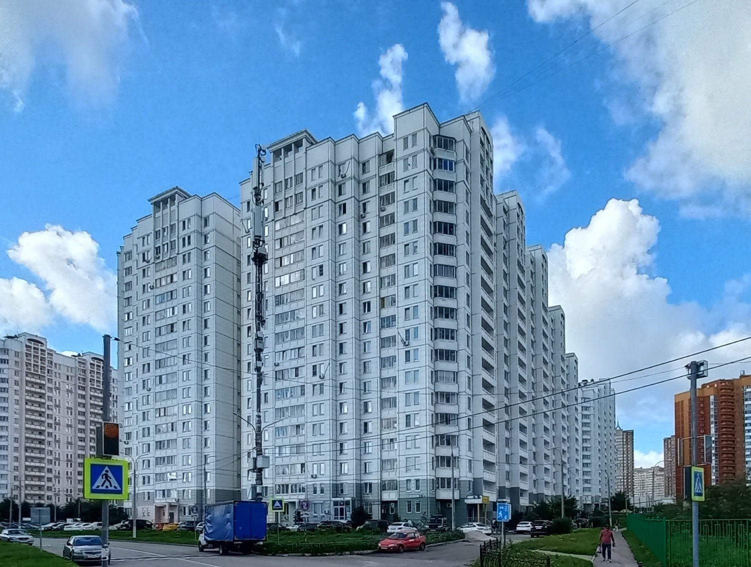 Продажа имущества, находящегося в собственности города Москвы, жилое помещение …