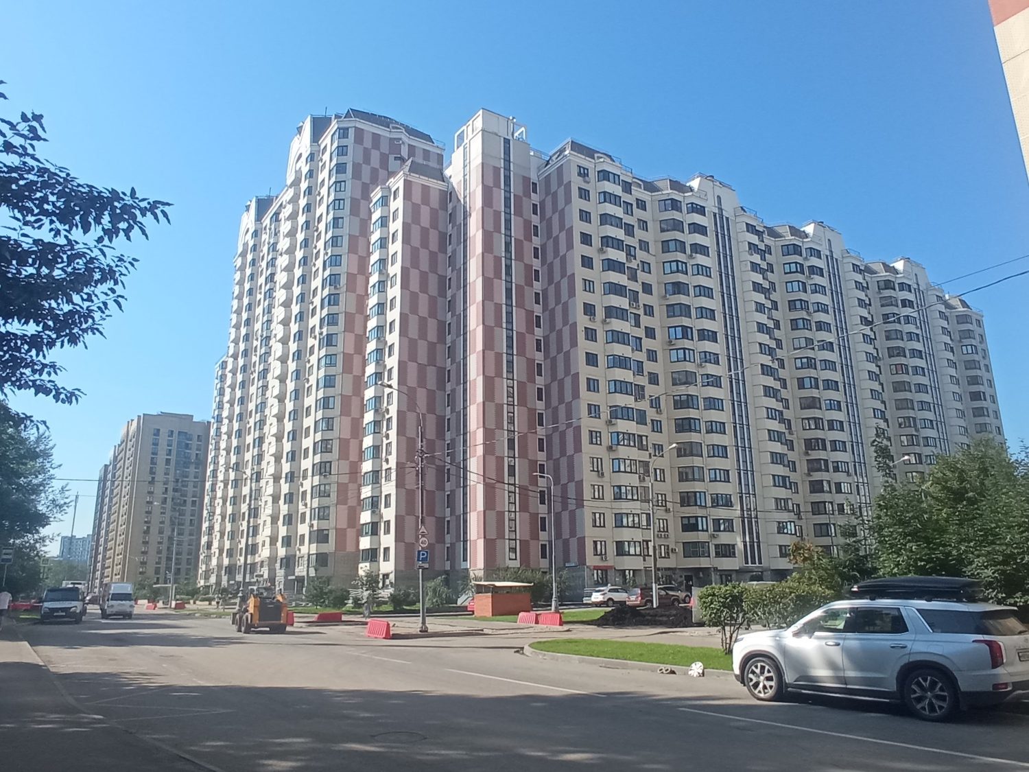 Продажа имущества, находящегося в собственности города Москвы: жилое помещение …