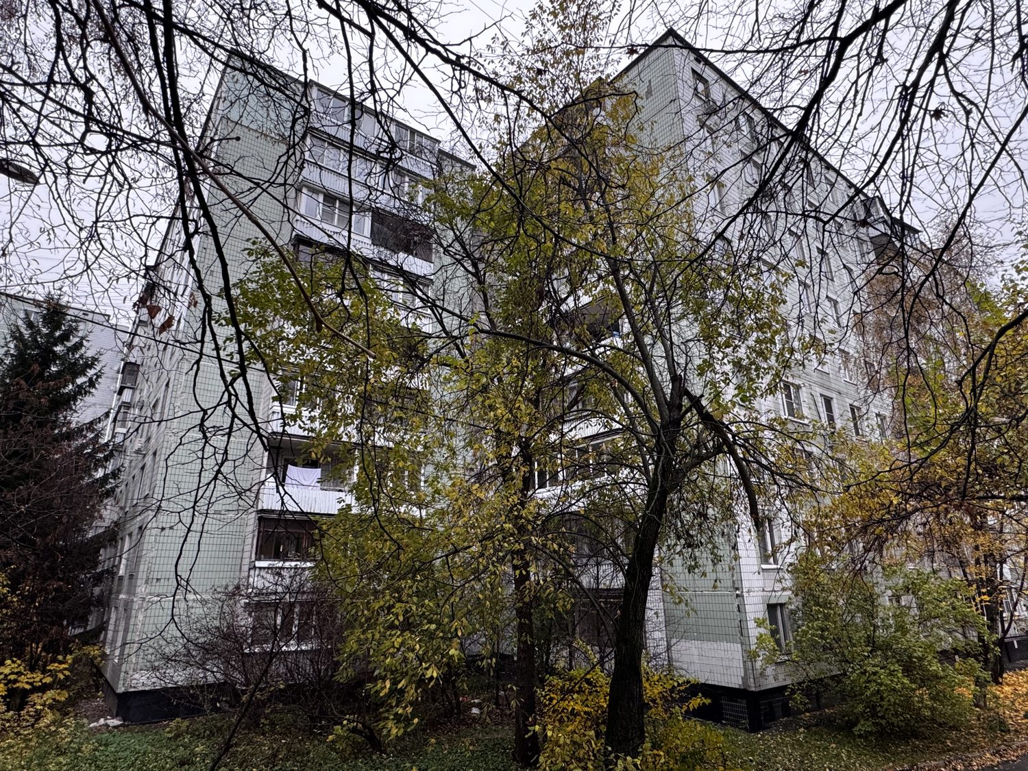 Продажа имущества, находящегося в собственности города Москвы: жилое помещение …