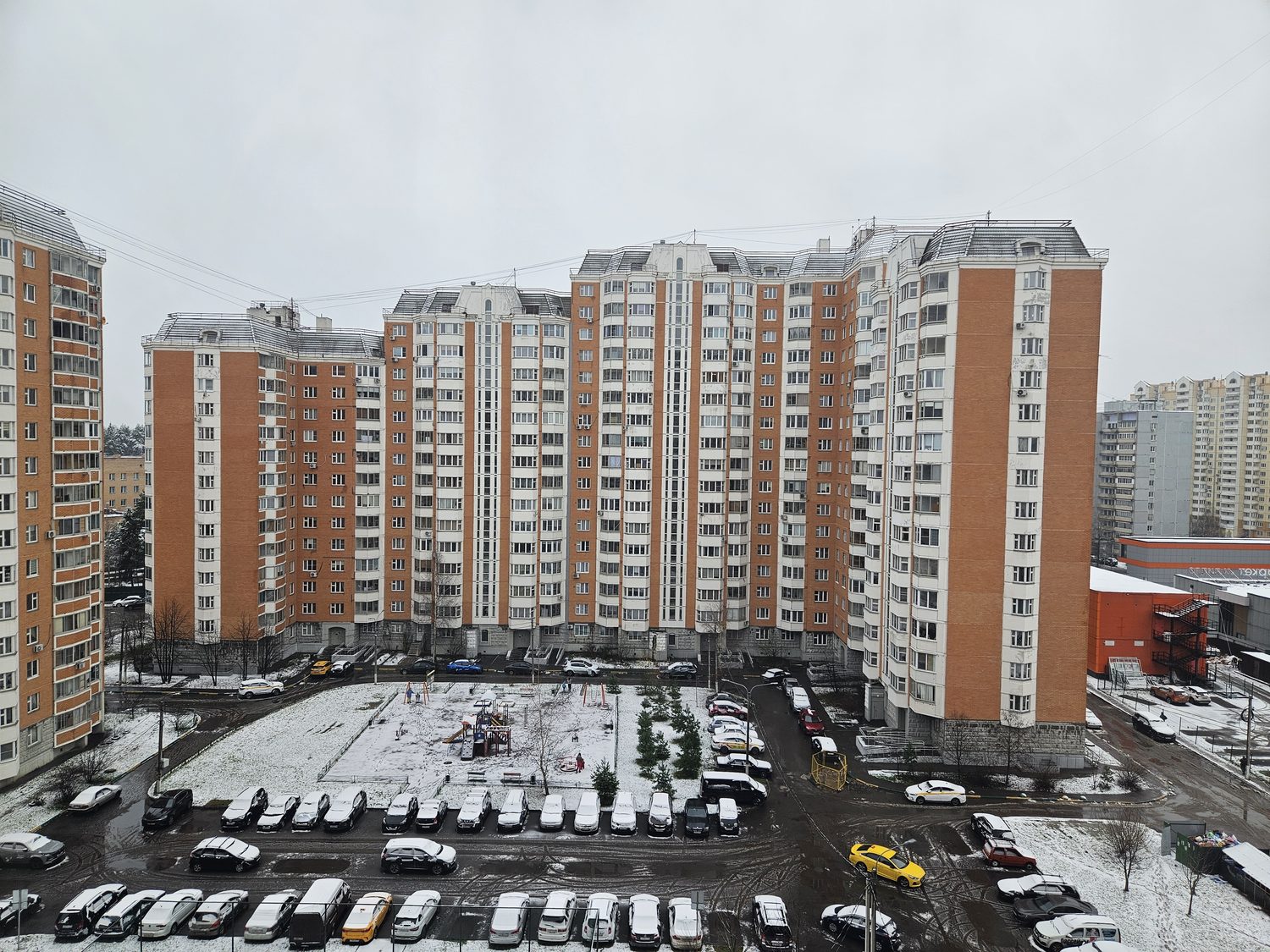 Продажа имущества, находящегося в собственности города Москвы, жилое помещение …