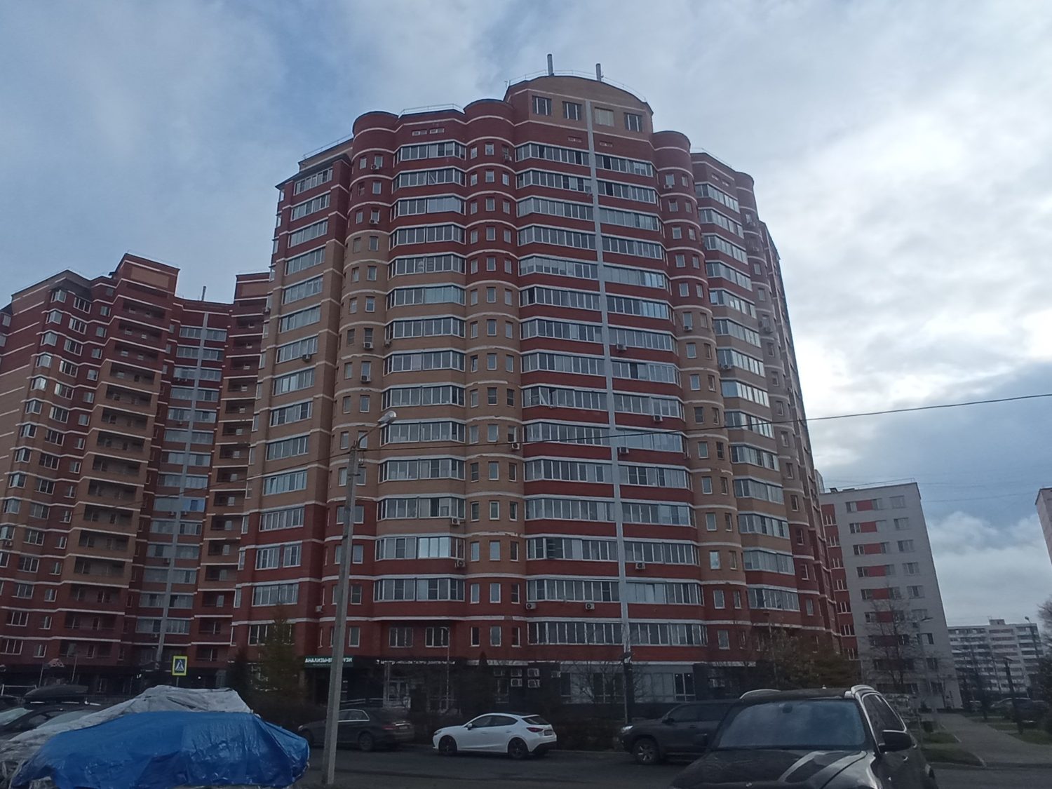 Продажа имущества, находящегося в собственности города Москвы, жилое помещение …