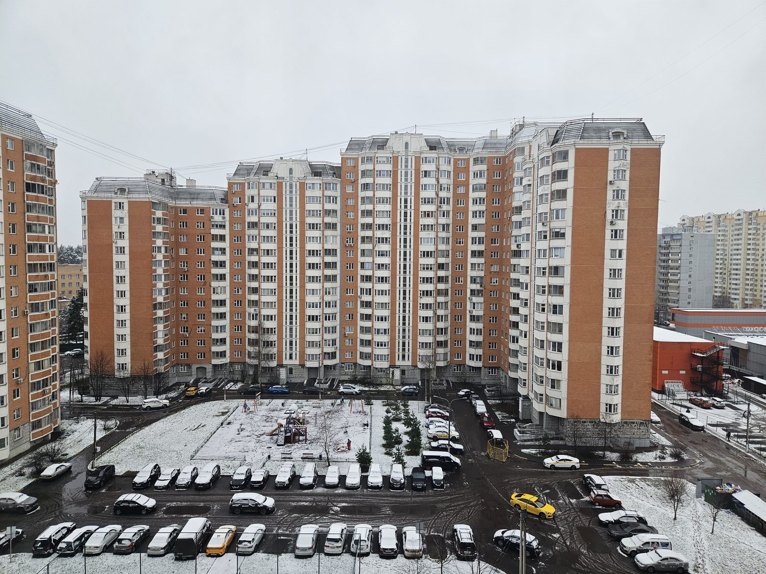 Продажа имущества, находящегося в собственности города Москвы: жилое помещение …