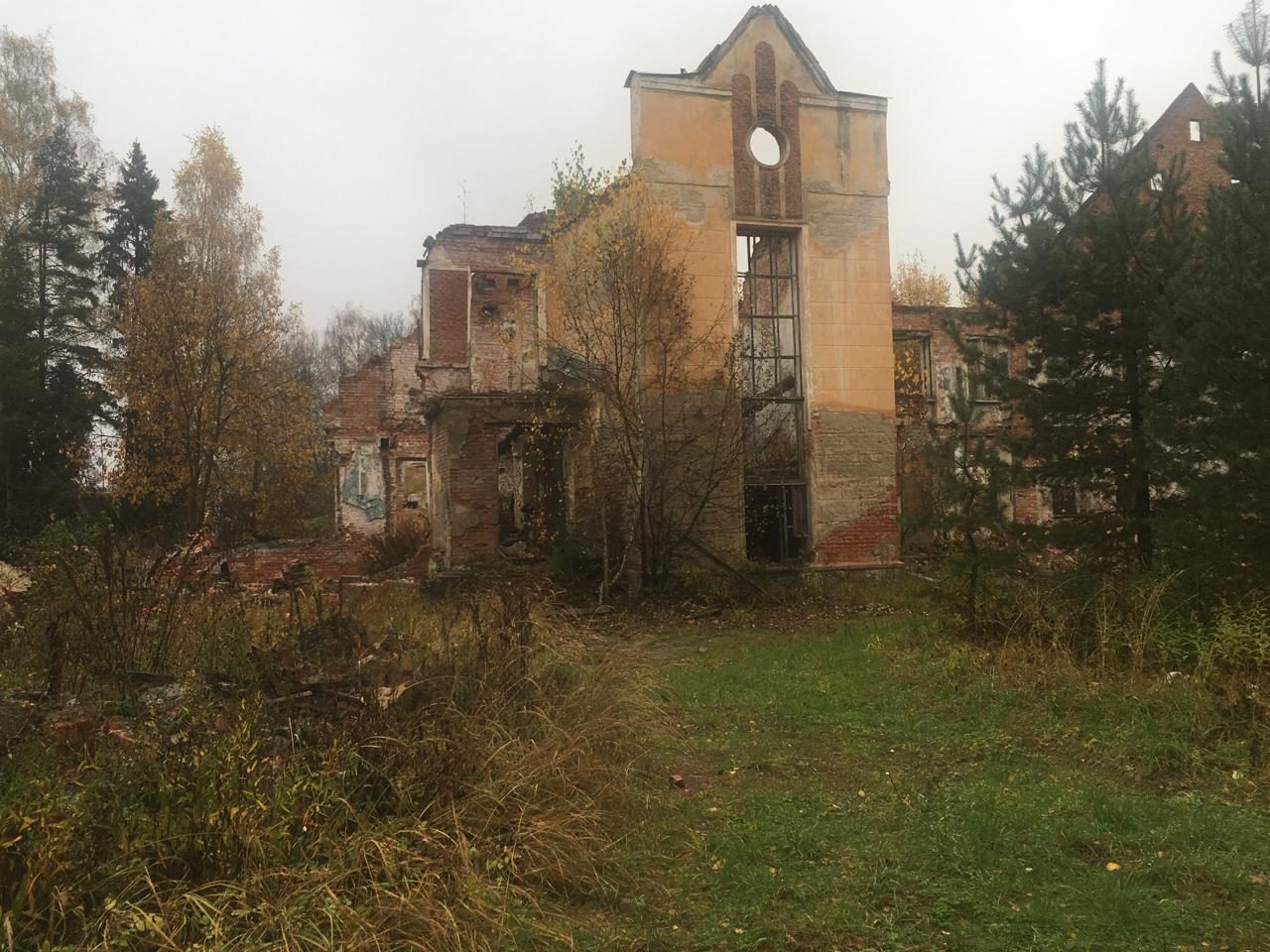 Имущество, находящееся в собственности Ярославской области, расположенное по ад…