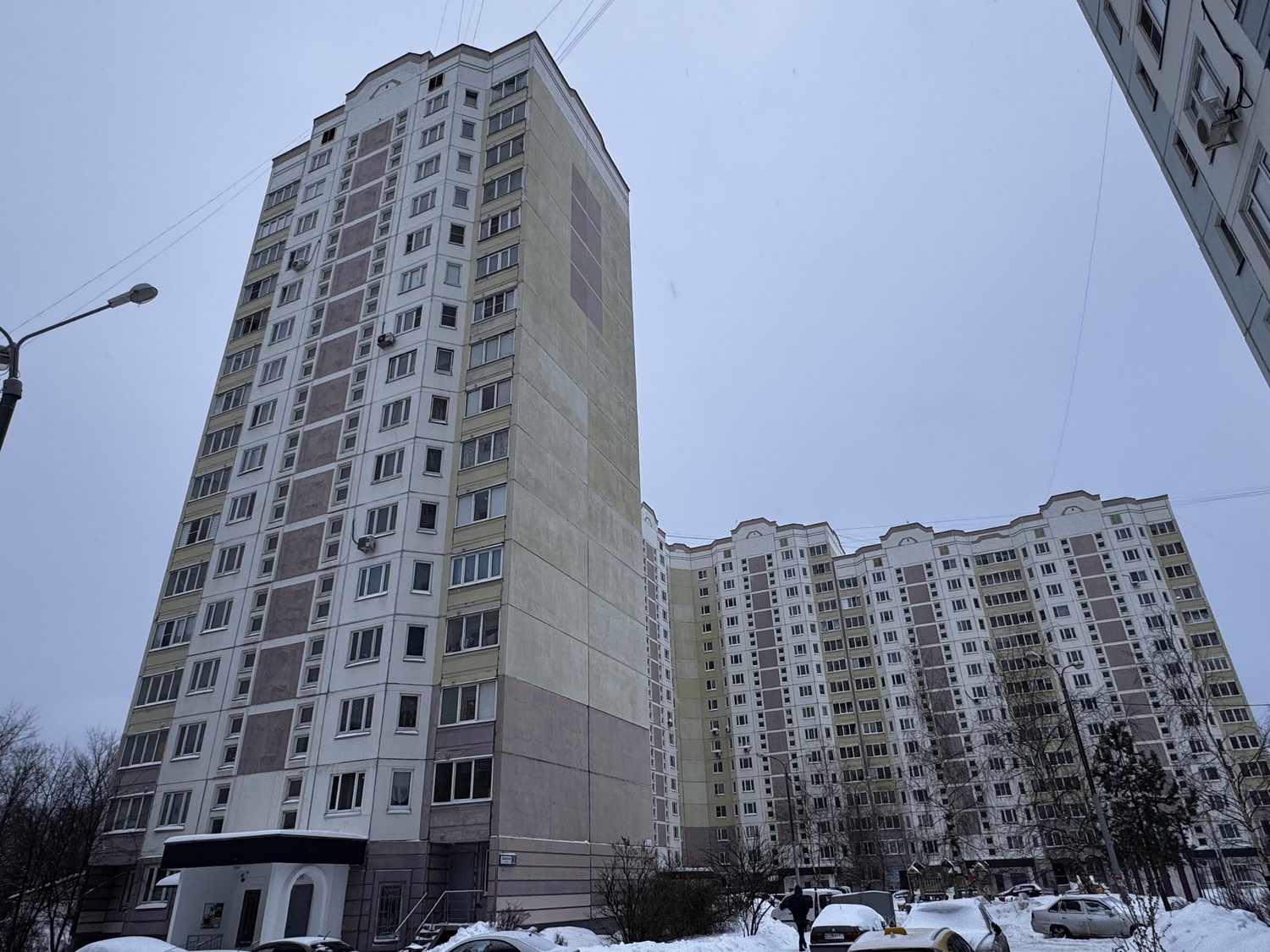 Продажа имущества, находящегося в собственности города Москвы, жилое помещение …