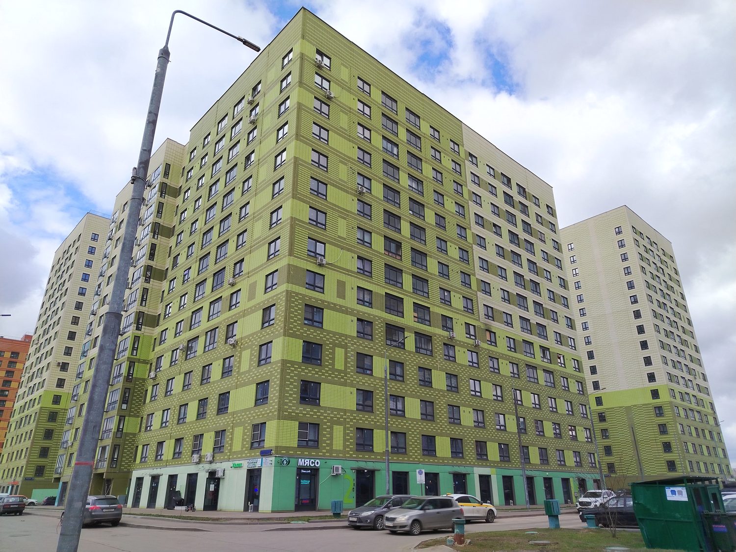 Продажа имущества, находящегося в собственности города Москвы, жилое помещение …