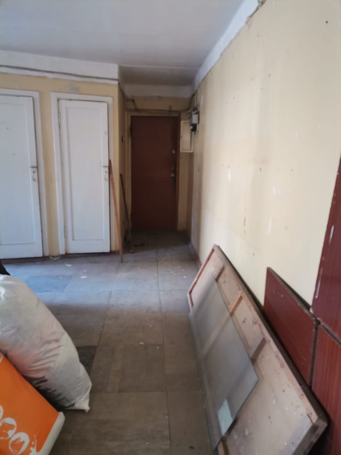 Аукцион по продаже нежилого помещения 60,6 кв.м., расположенного по адресу: Аст…