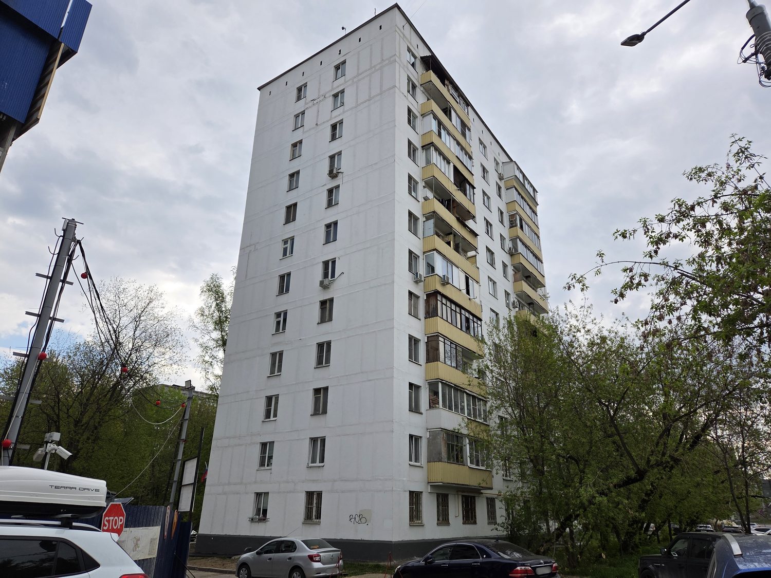 Продажа имущества, находящегося в собственности города Москвы: жилое помещение …