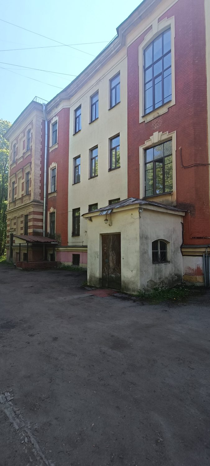 Аукцион по продаже нежилого здания и земельного участка по адресу: г. Санкт-Пет…
