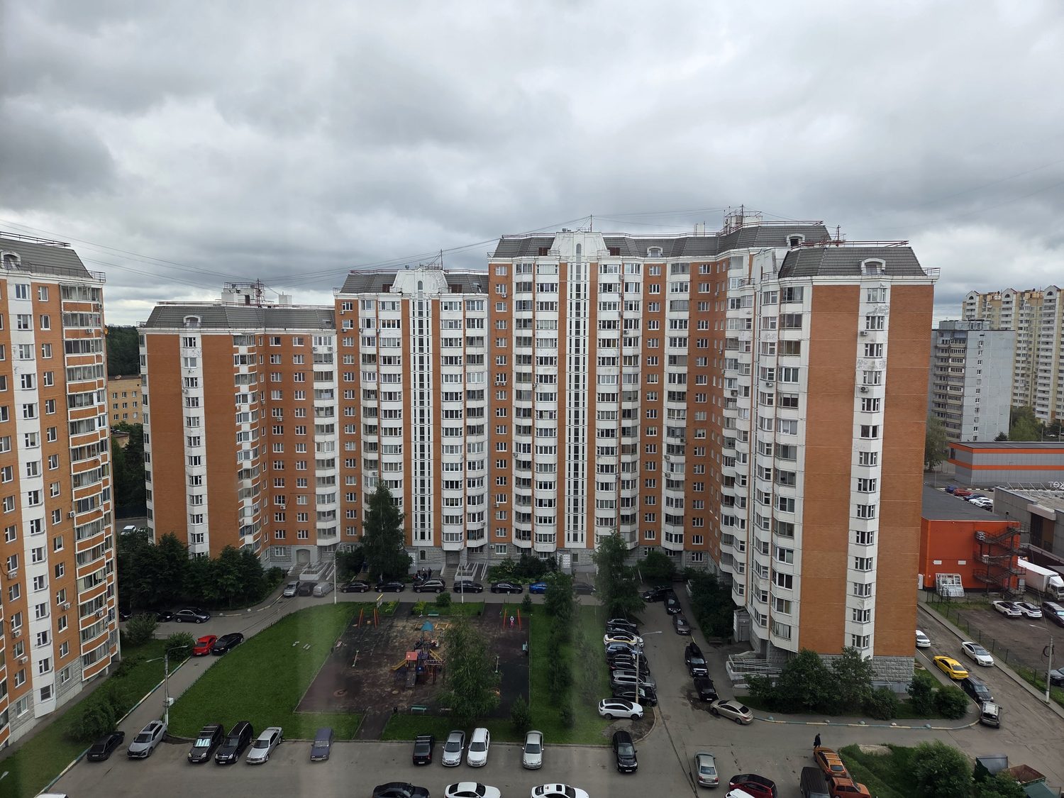 Продажа имущества, находящегося в собственности города Москвы, жилое помещение …