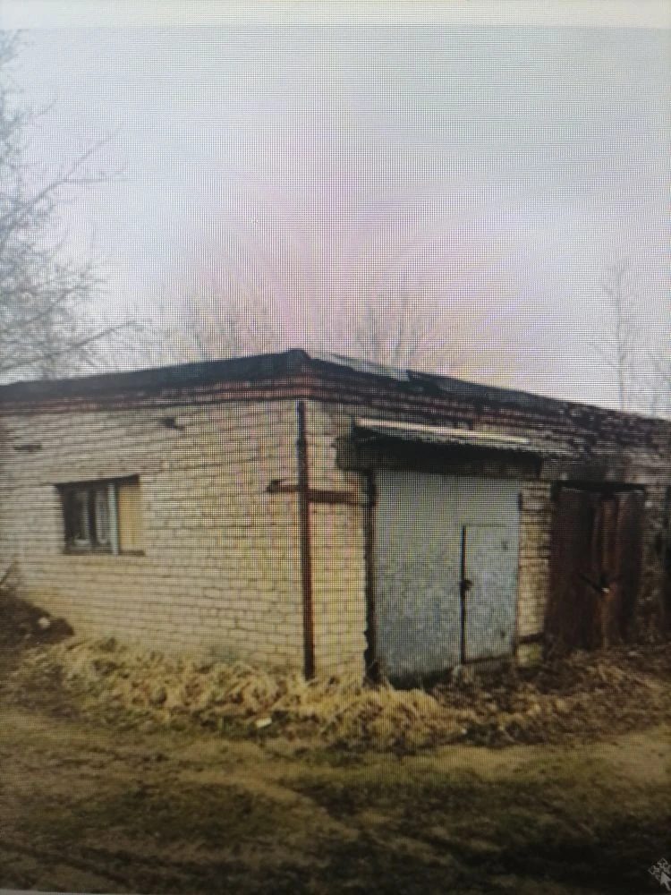 Здание гаража, назначение: нежилое, кадастровый номер 67:10:0010126:25 с земель…