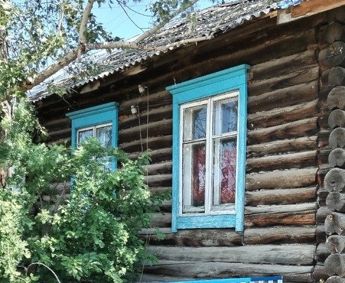 Лот № 3: - Нежилое помещение площадью 40,6 кв. м. с земельным участком по адрес…