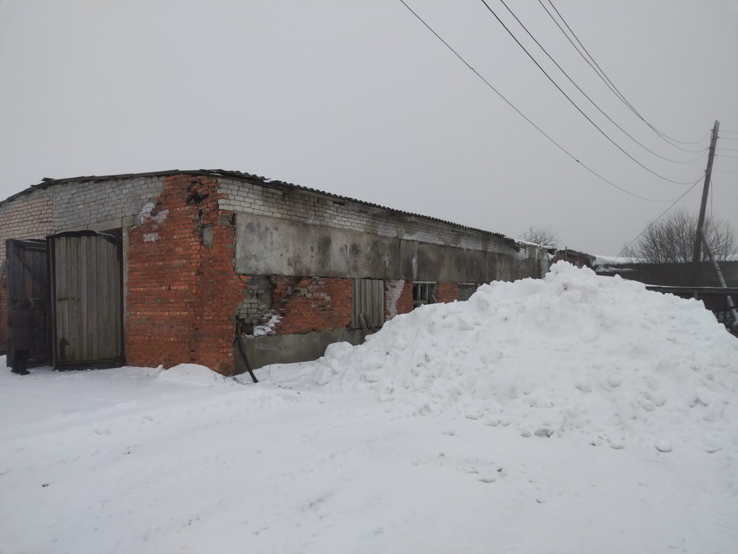 Здание телятника на 120 голов с земельным участком, адрес (местонахождение): Ре…