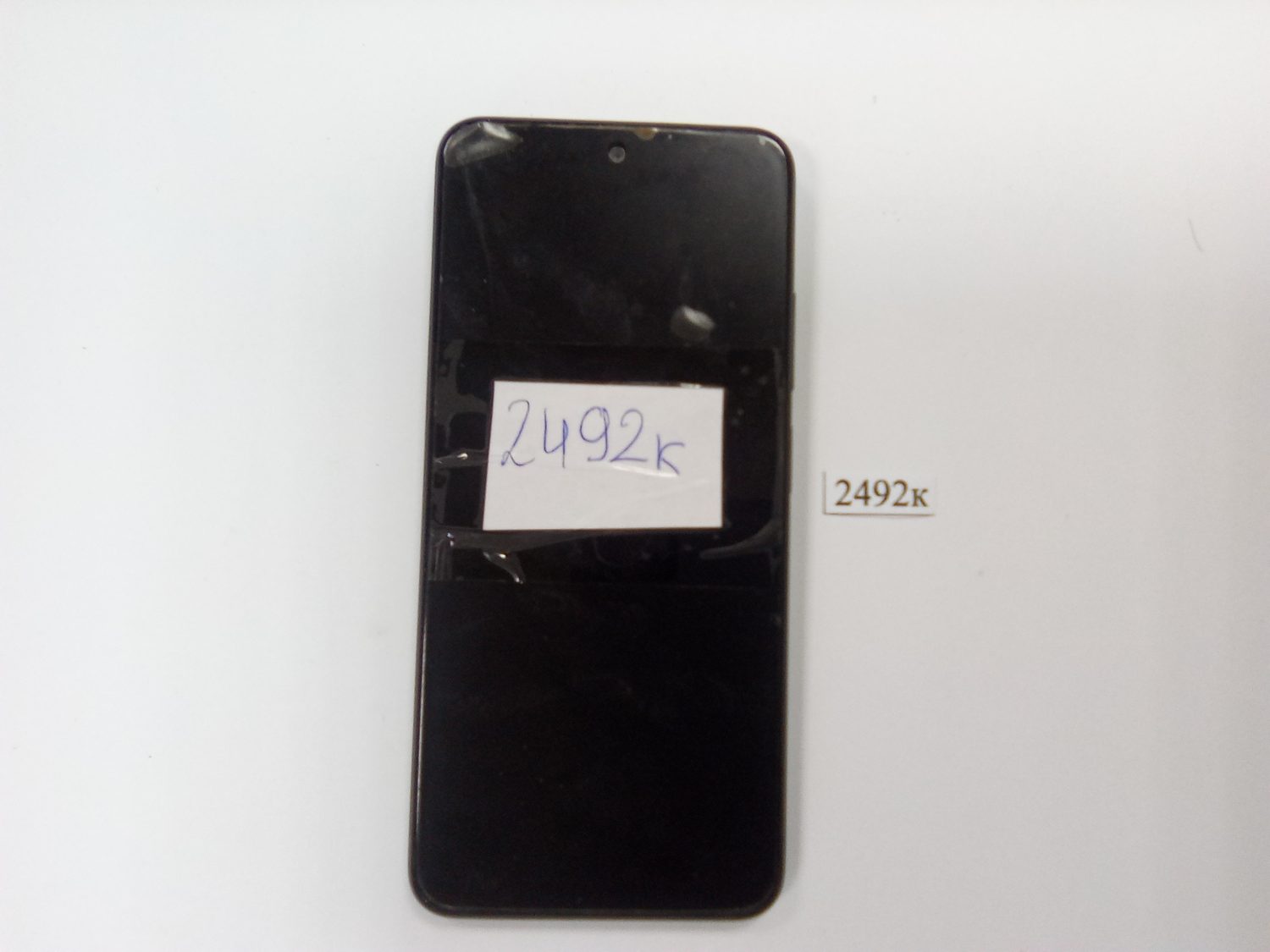 Мобильный телефон марки Xiaomi HyperOS Redmi note 12s