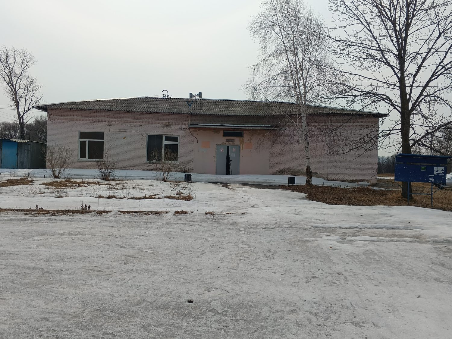 Нежилое здание с кадастровым номером 27:03:0010410:67, площадью 211,4 кв.м. вме…