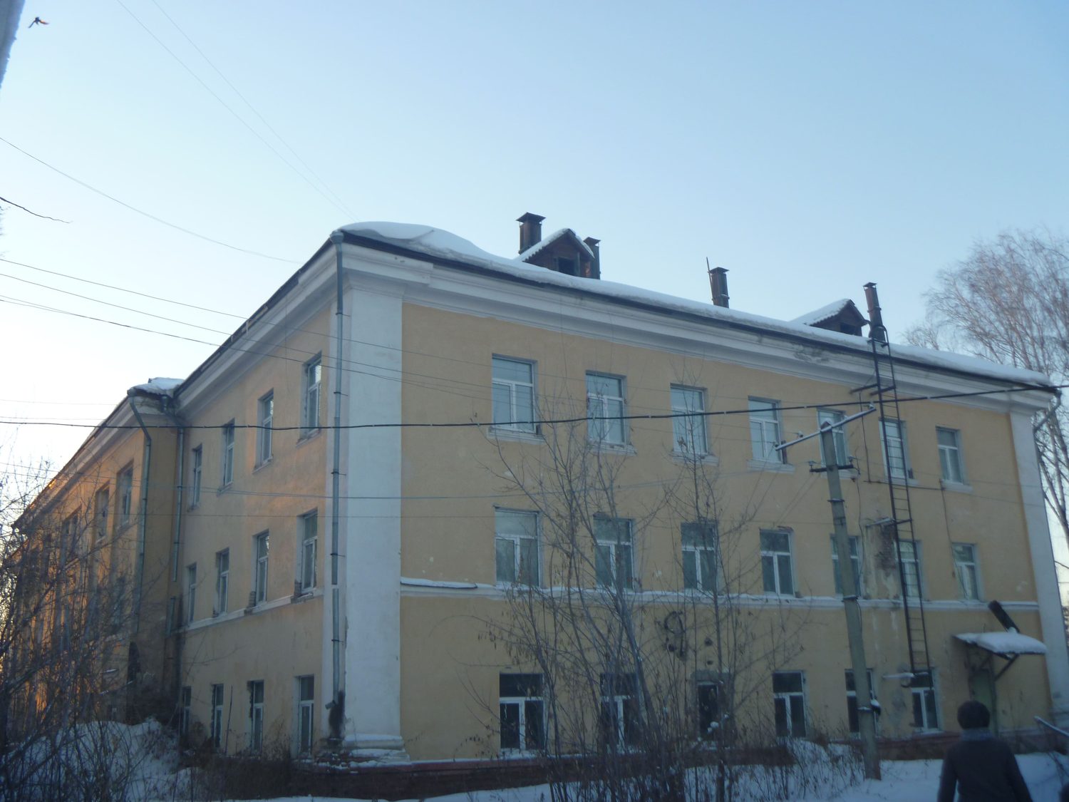 Здания с земельным участком, Красноярский край, г. Канск, ул. Больничная, д 6