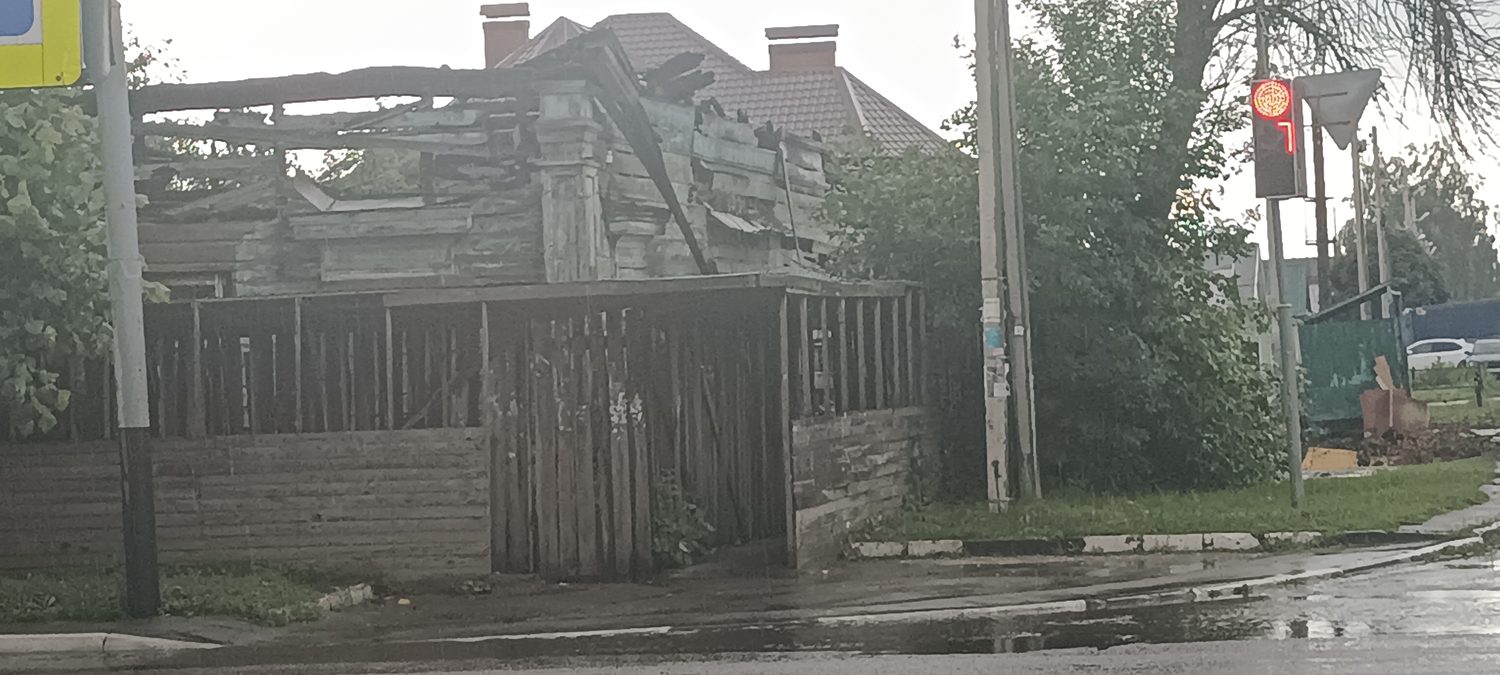 Здание, назначение: нежилое, площадью: 257,6 кв. м, количество этажей: 3, КН:68…