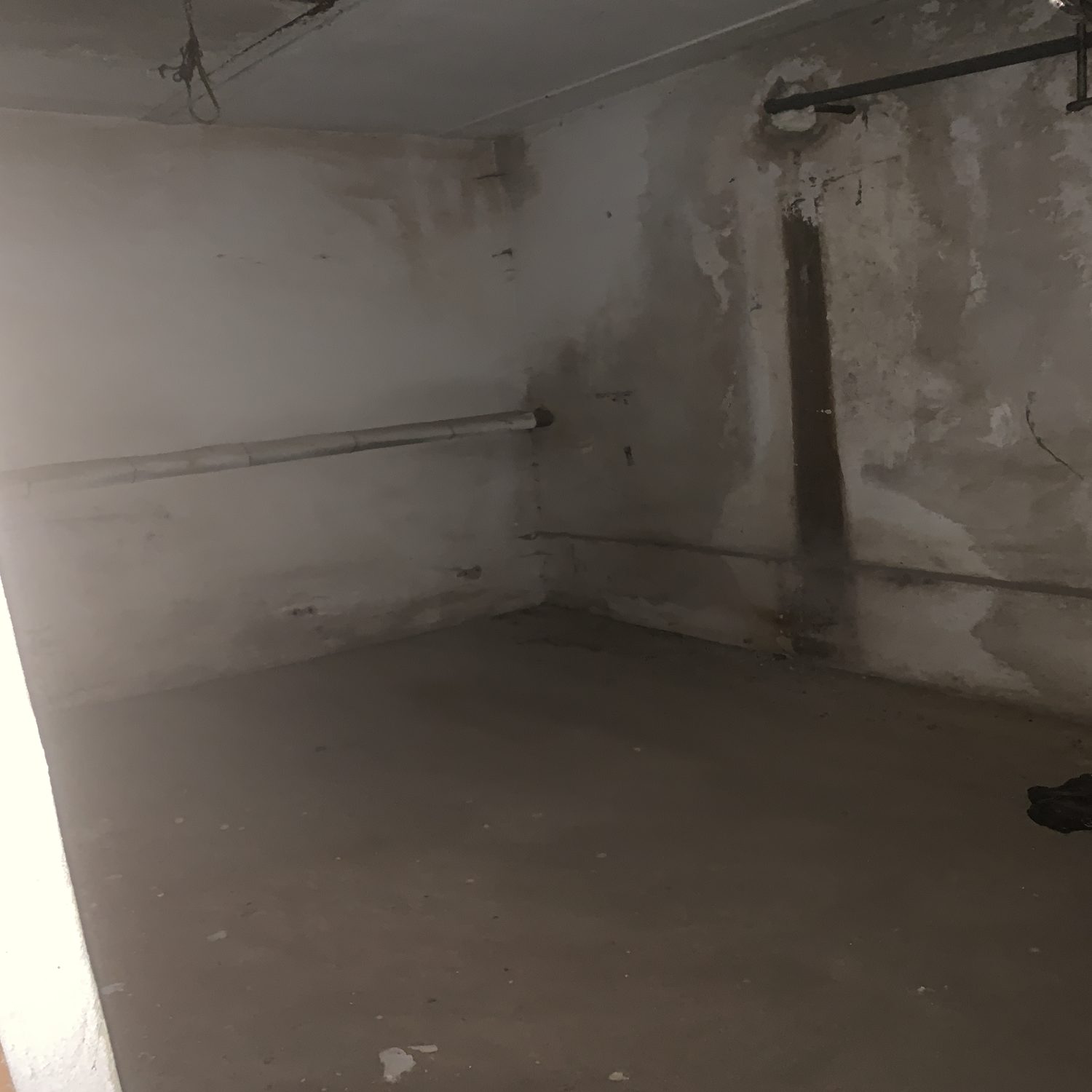 нежилое помещение № 5в, площадью 16,3 кв.м., с кадастровым номером 74:33:030600…