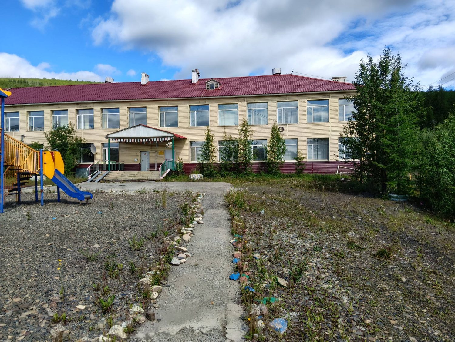 Нежилое здание