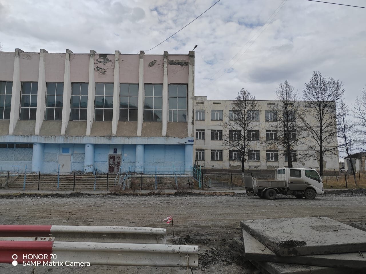 Нежилое здание