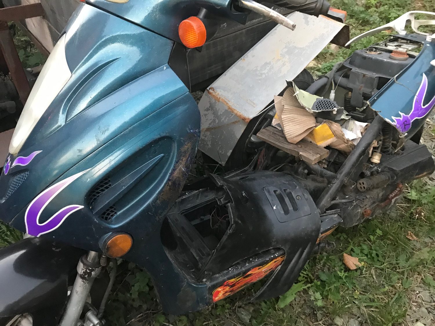 Реализация по прямому назначению: 1. Мотоцикл "JHLMOTO JHL MX300" черного цвета…