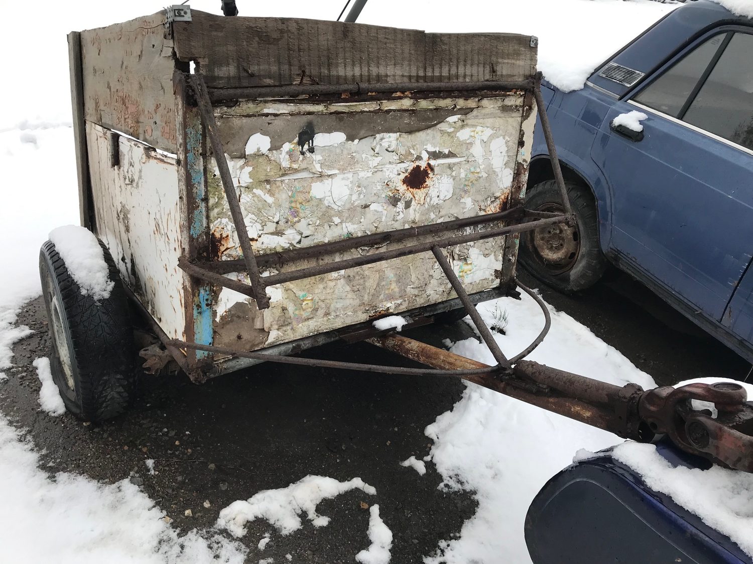 В качестве годных остатков: Автомобиль (каркас),прицеп к мотоблоку, мотоблок, б…