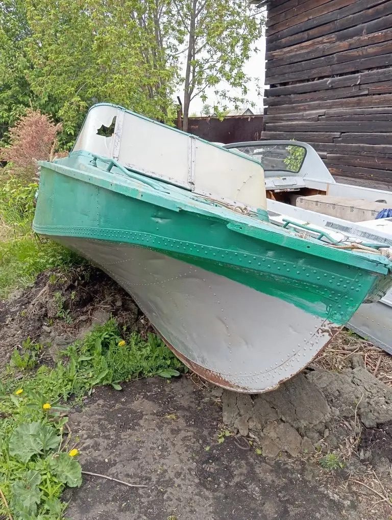 Маломерное судно Амур Д