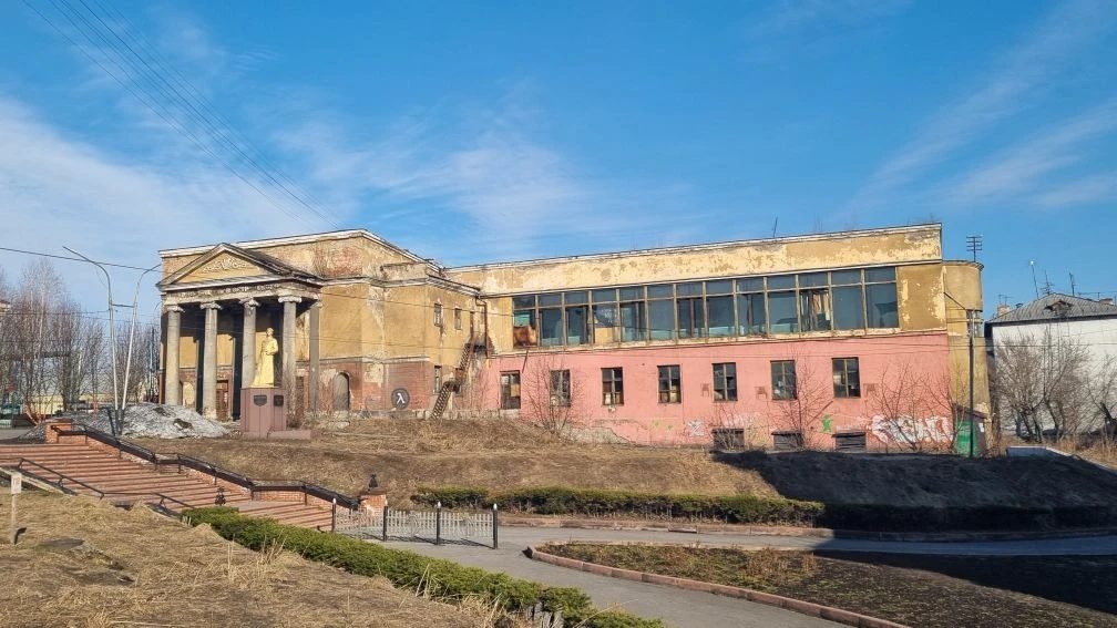 Нежилое здание (объект культурного наследия), назначение здания «Кинотеатр им. …