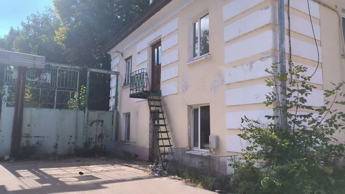 Нежилое здание площадью 786,5 кв. м, назначение: нежилое, кадастровый номер 58:…