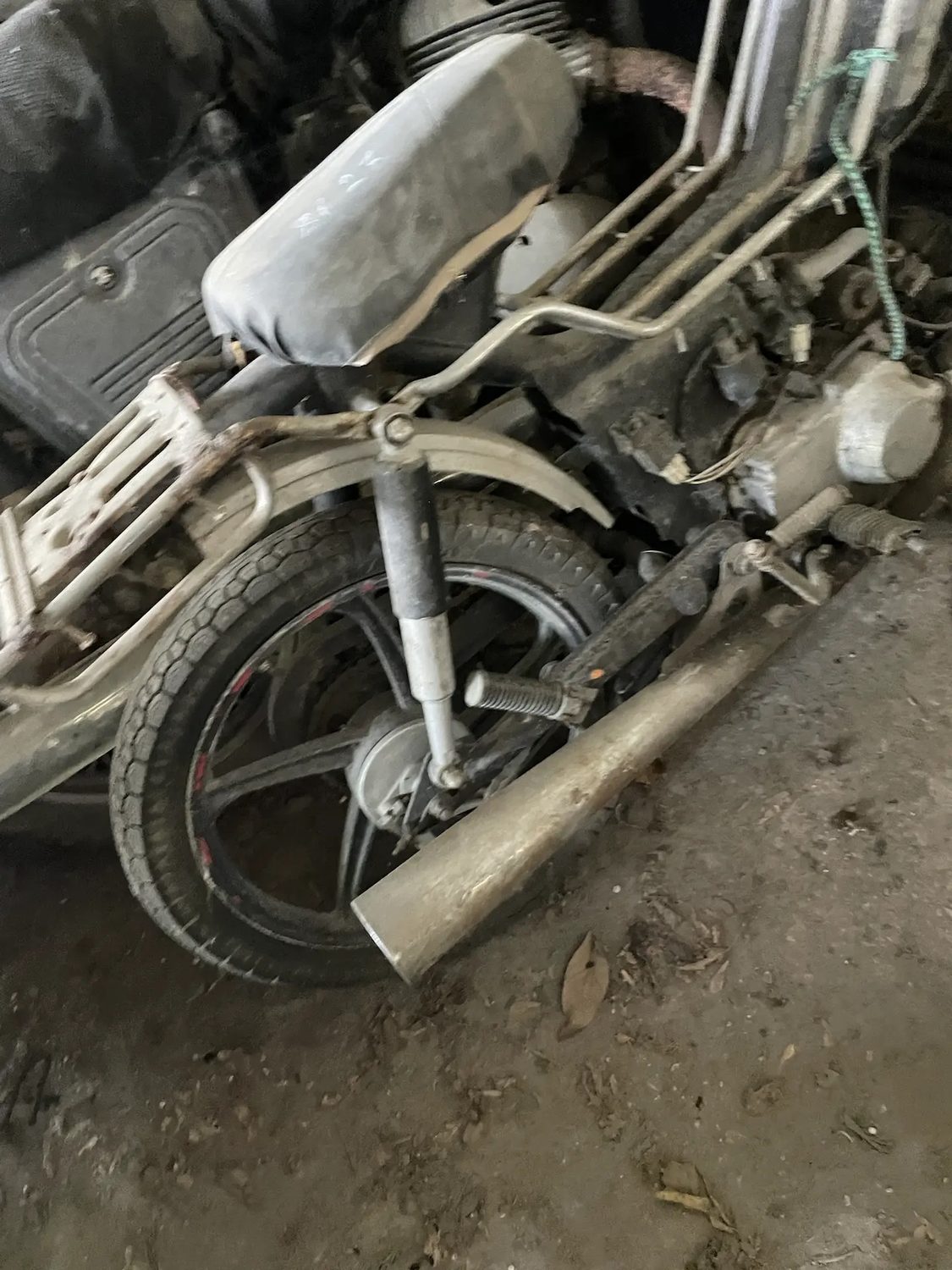 Мопед марки Regul moto, модели RM-1, год выпуска не установлен, в корпусе черно…