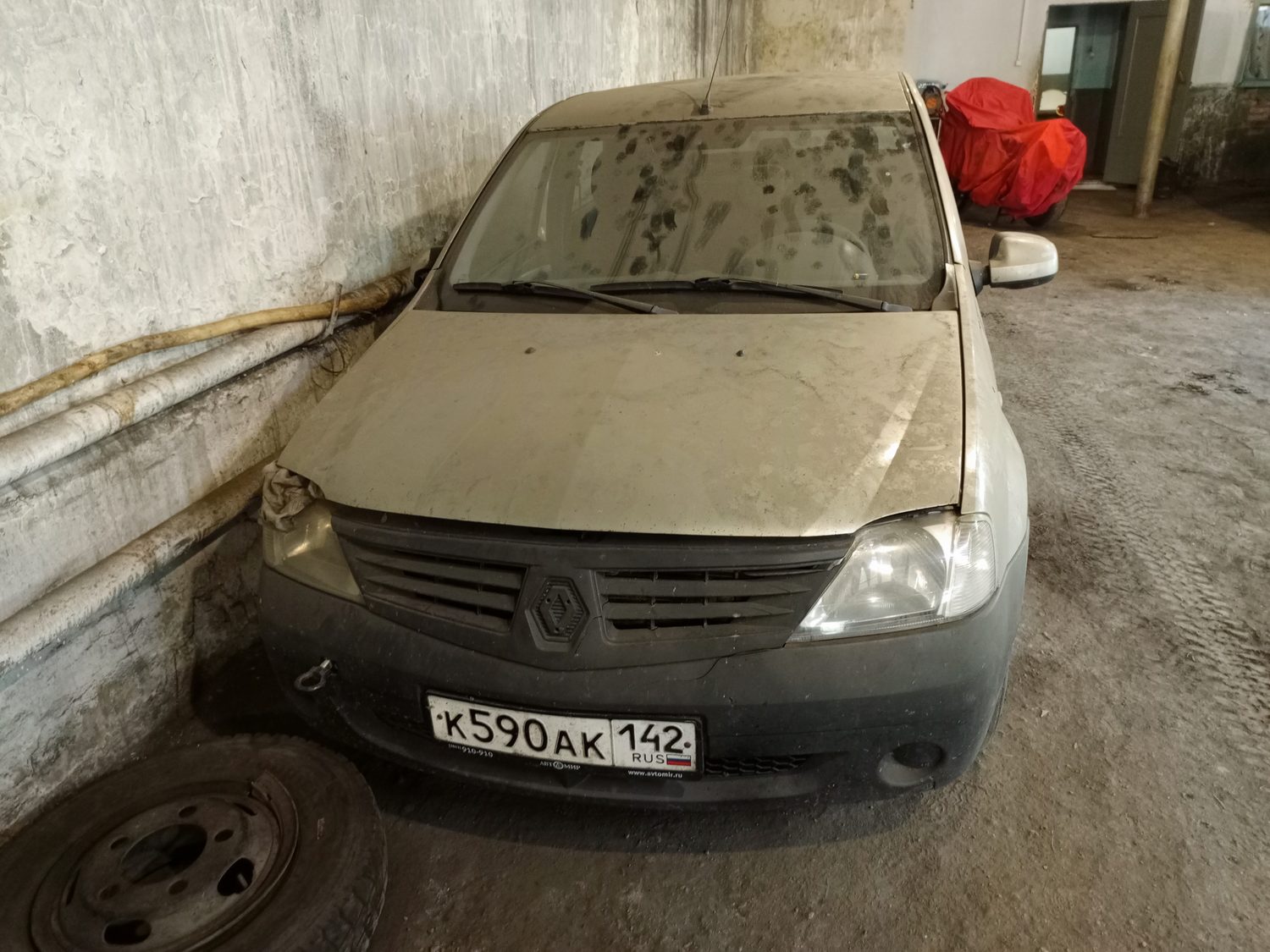 Транспортное средство: RENAULT LOGAN, г/н К 590 АК 142