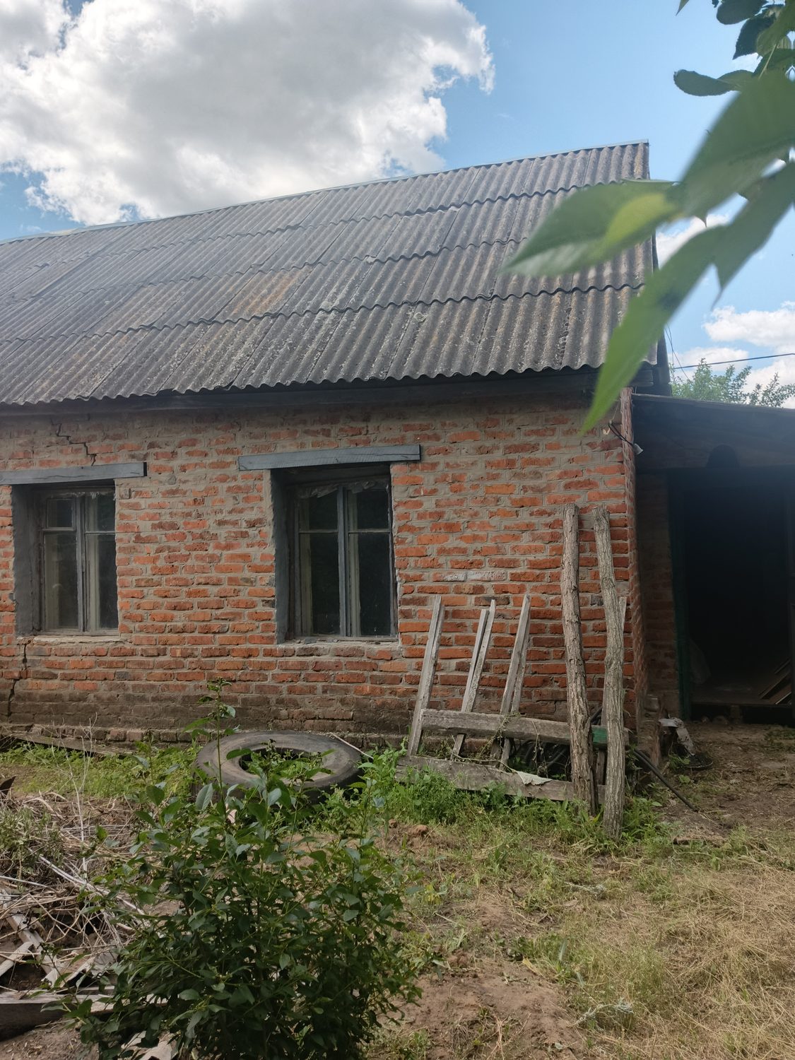 Жилое помещение квартира общей площадью 37.6 кв.м., кадастровый номер 61:23:008…