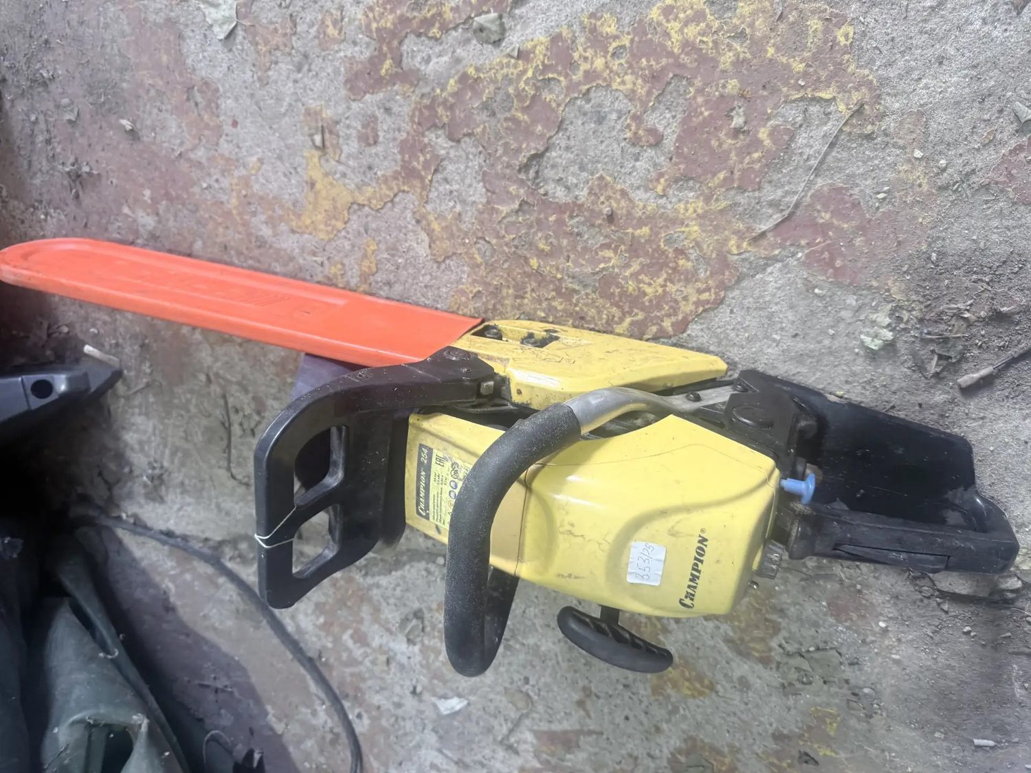 Бензопилы: STIHL MS-180 (в кол-ве 1 шт.), CHAMPION CNAIN SAW 254 (в кол-ве 1 шт…