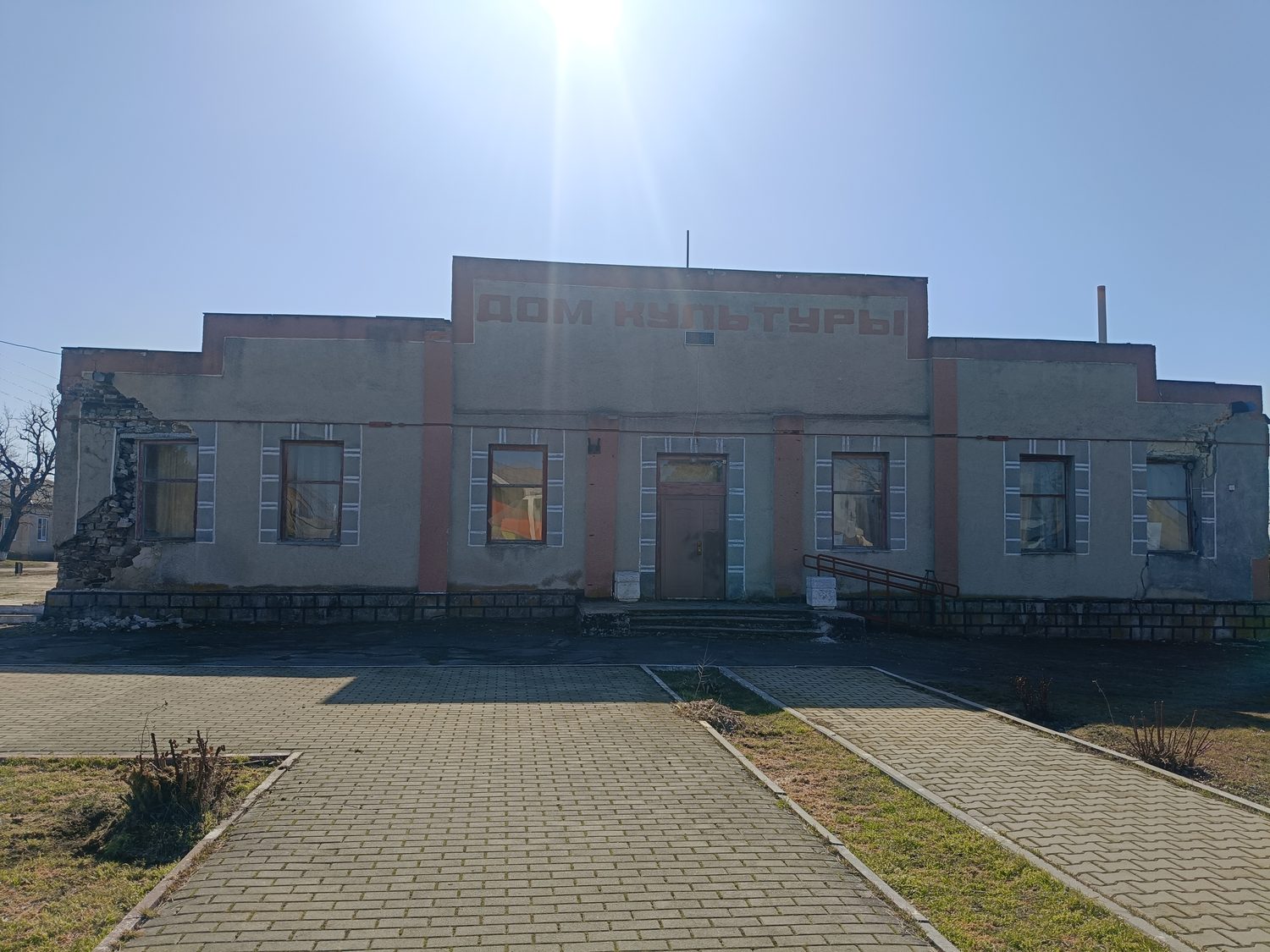 Здание