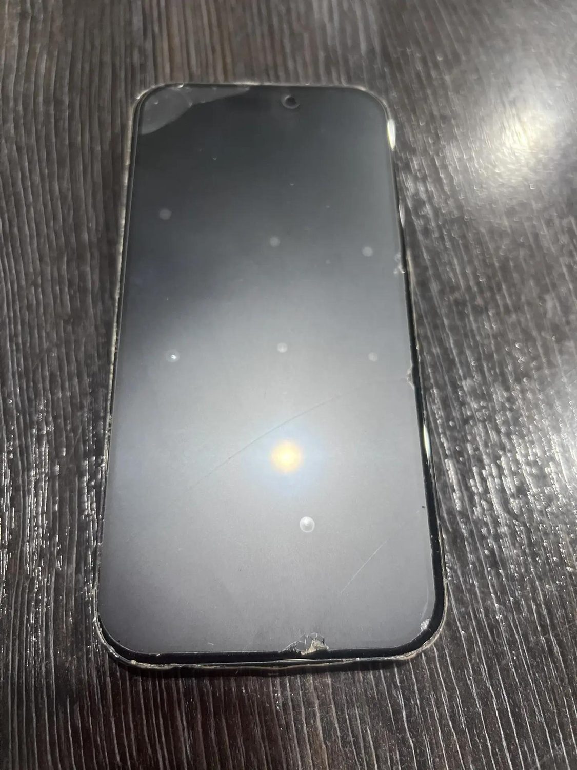 мобильный телефон марки "IPhone 15" 1 Штука (шт)