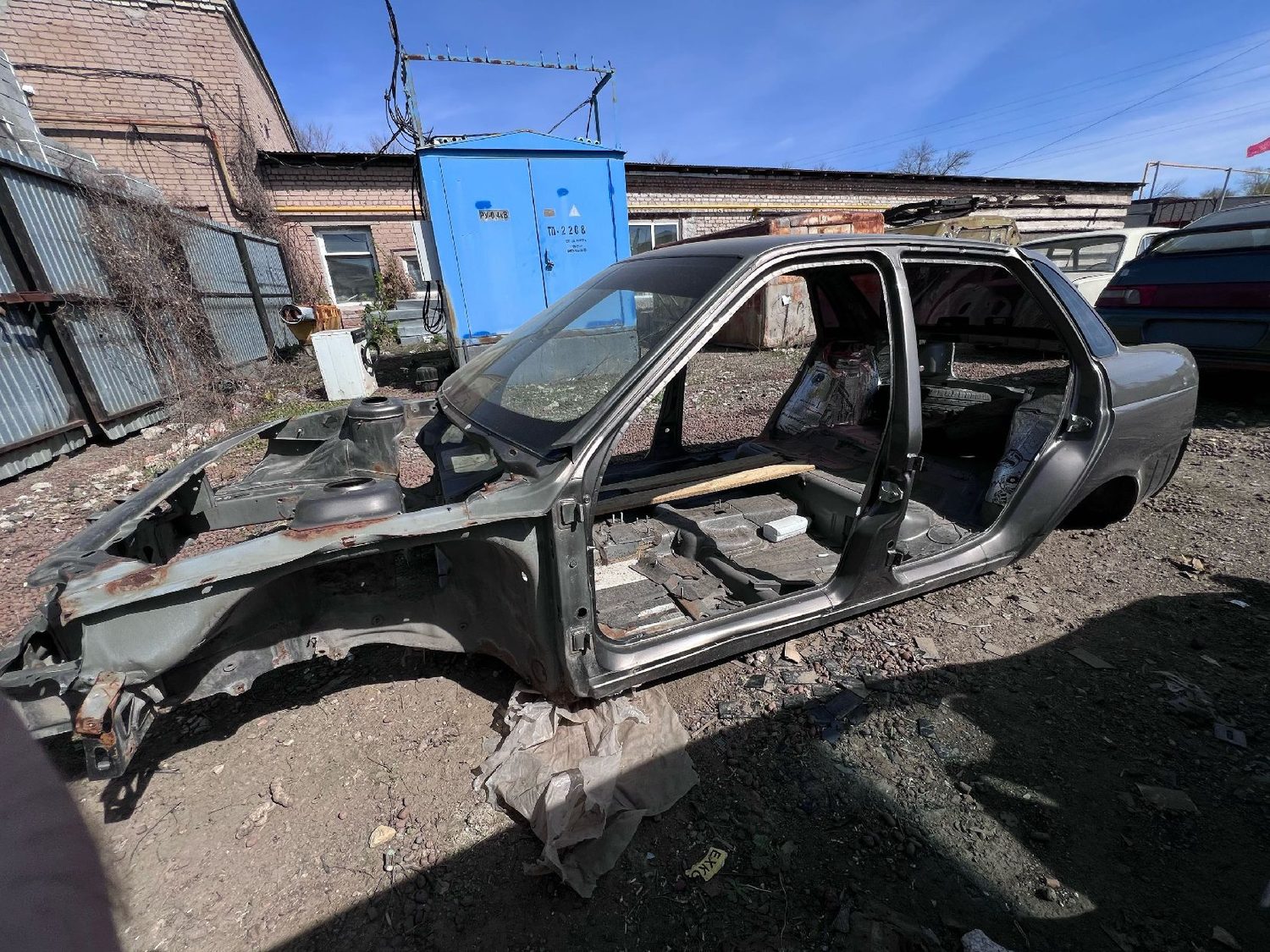 Автомобиль Лада Приора, г/н А 647 ТХ 156, VIN XTA217050J0557264. От автомобиля …
