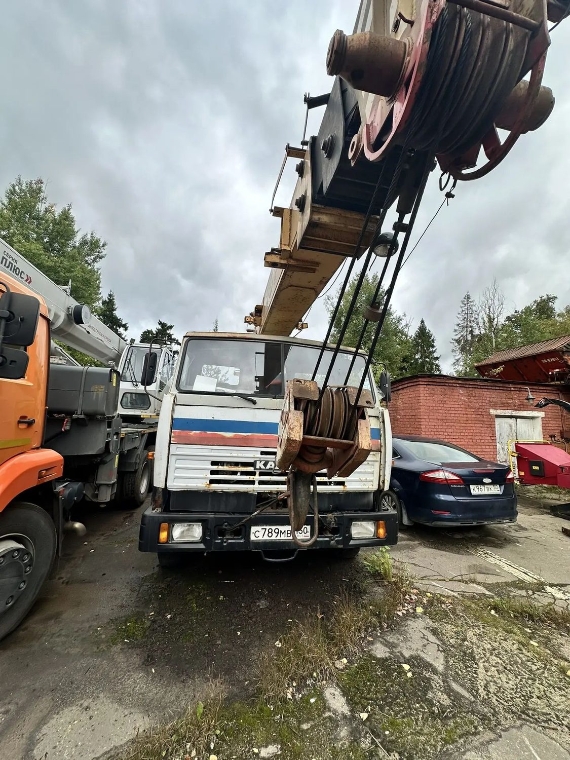 Кран автомобильный