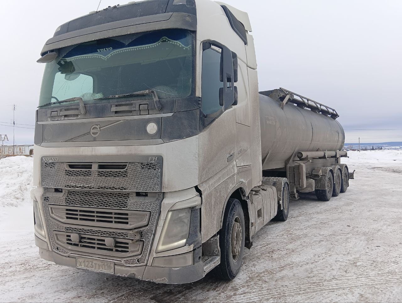 Автомобиль грузовой-бортовой УАЗ 330365