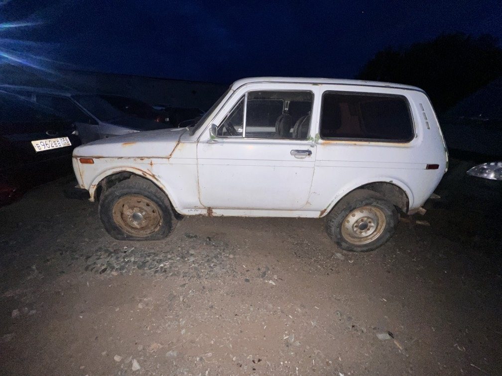 Автомобиль марки ВАЗ 2121, 1984 г/в, без г/н, VIN XTA212100E0371500