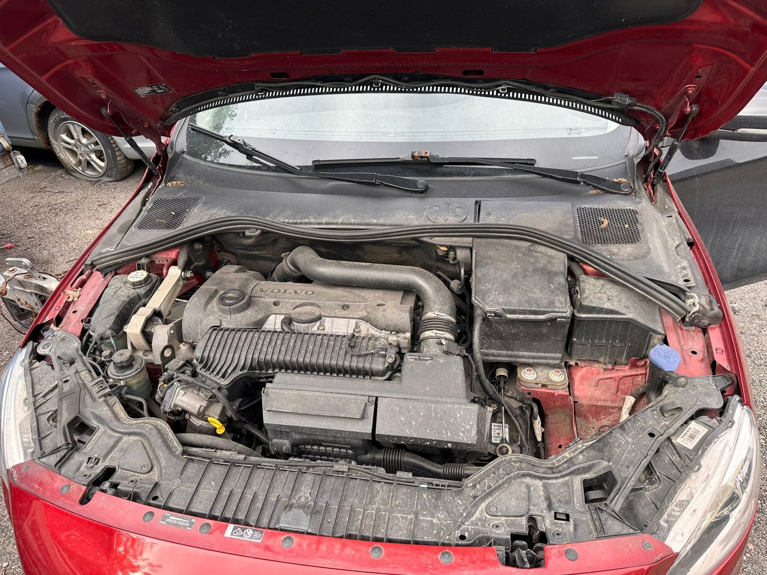 Автомобиль марки "VOLVO S60", государственный регистрационный номер А675ХН51, к…