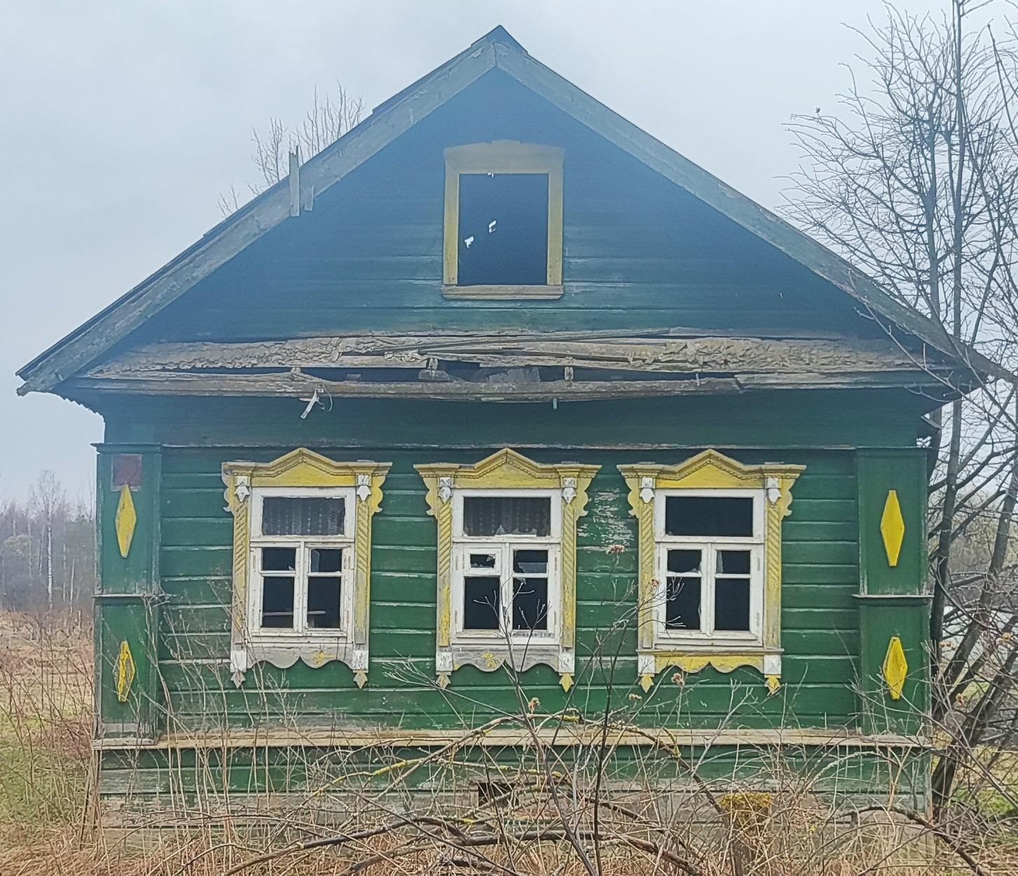 Жилой дом, признанный непригодным для проживания, с кадастровым номером 69:10:1…