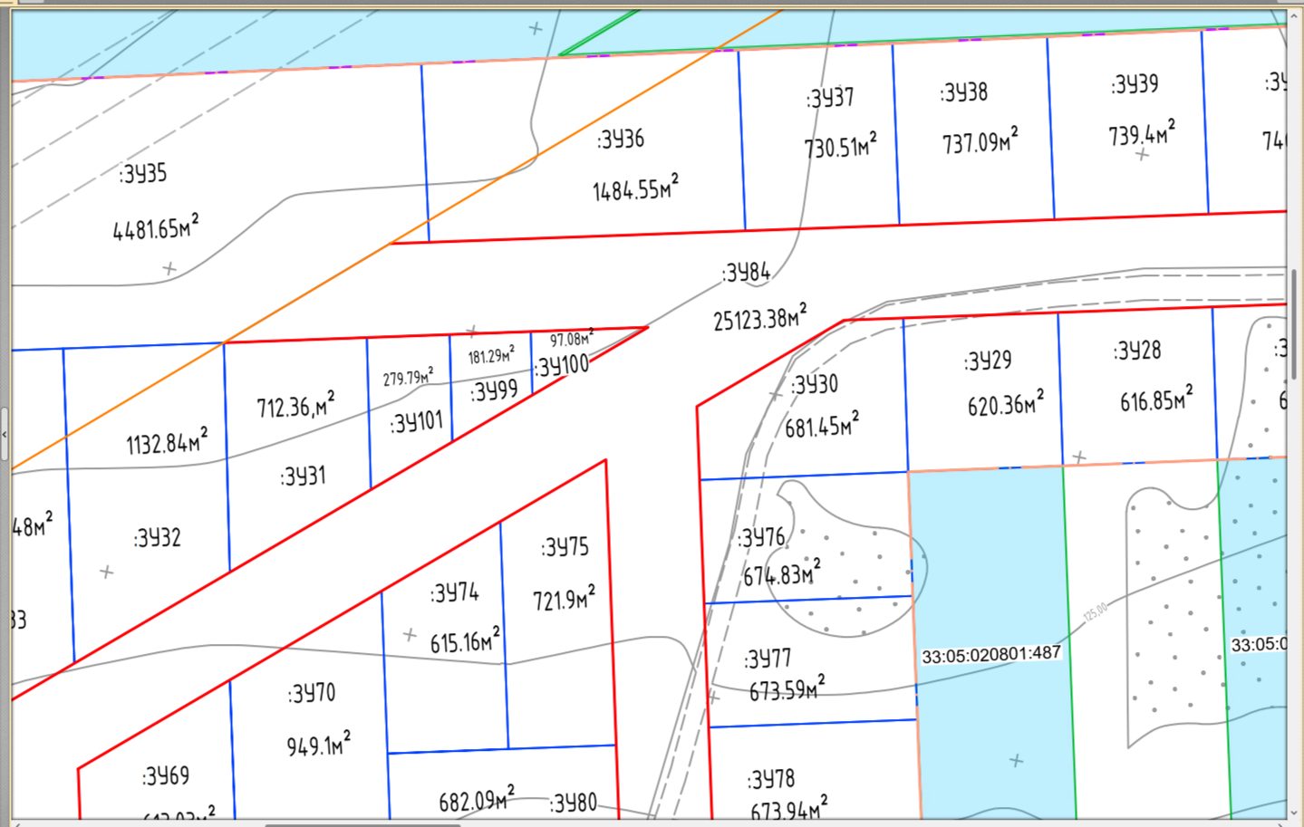 земельный участок ориентировочной площадью 721,9 кв. метров, расположенный по а…