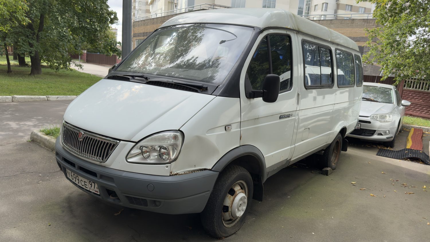 Продажа транспортного средства автобуса ГАЗ 32213, 2004 года выпуска, VIN ХТН32…