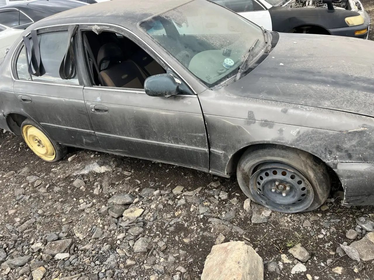 Автомобиль марки Toyota Corolla, г/н отсутствует , 1992 г.в., № кузова АЕ100310…