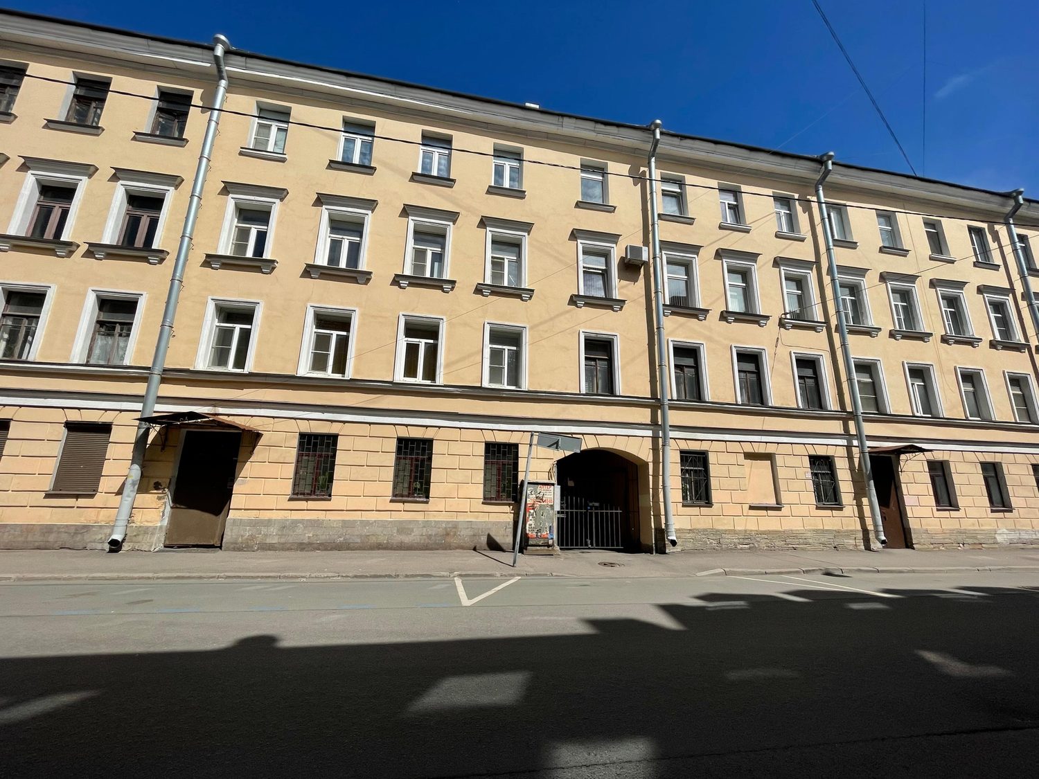 Здание, по адресу: Санкт-Петербург, Транспортный переулок, дом 8, литера Б, и з…