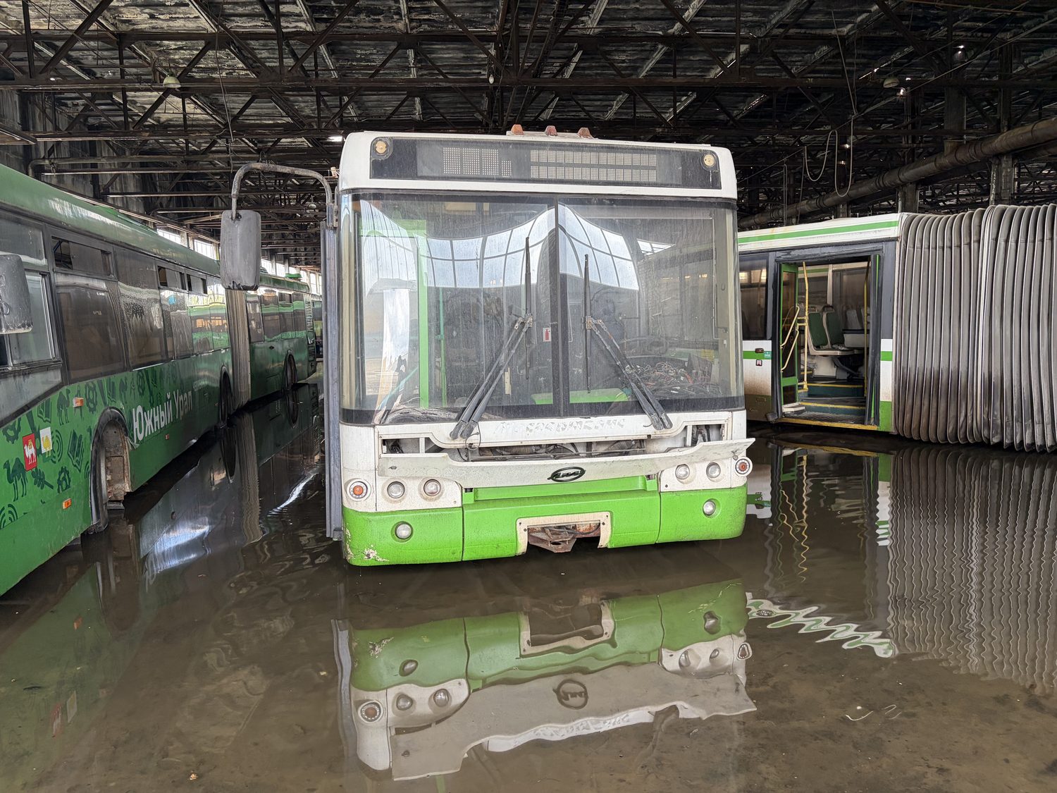 Автобус городской ЛиАЗ 621321-0000010, 2011 года.