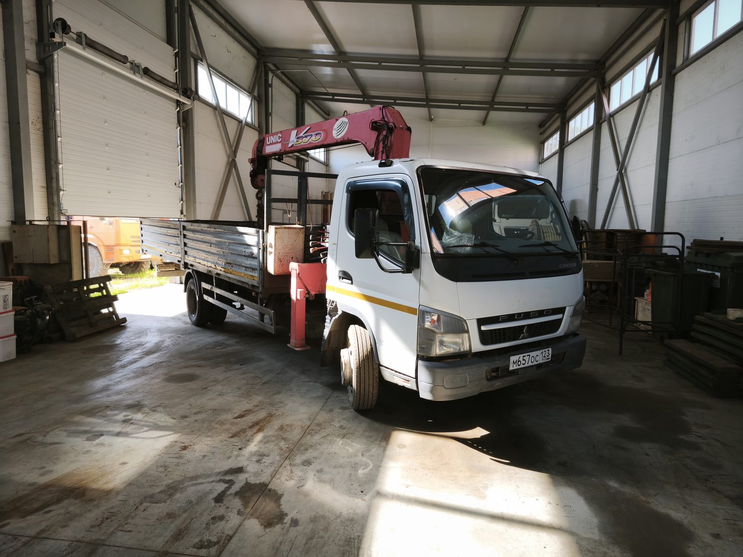 Д-к: ООО «Предприятие «Микротоннель» Автомобиль FUSO CANTER FE85DJ, г.в. 2014, …