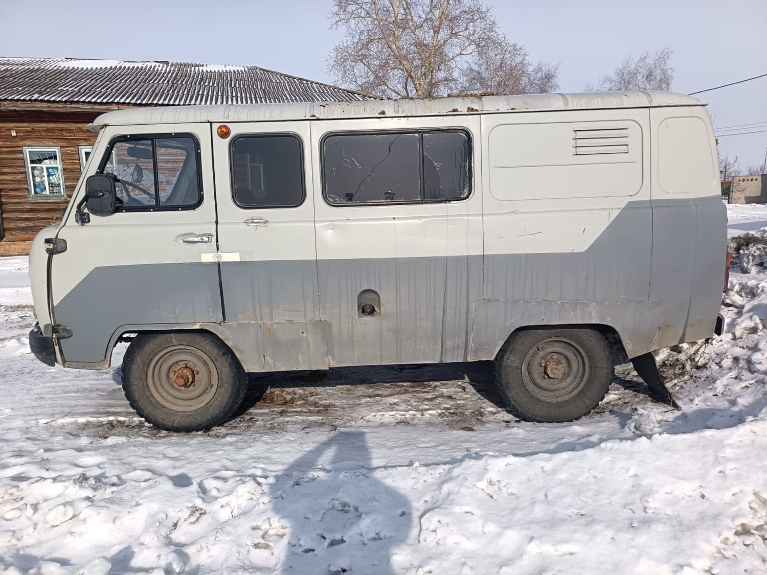 Грузовой фургон УАЗ 390902 6 МЕСТ, (VIN) ХТТ39090260452108, год выпуска 2005.