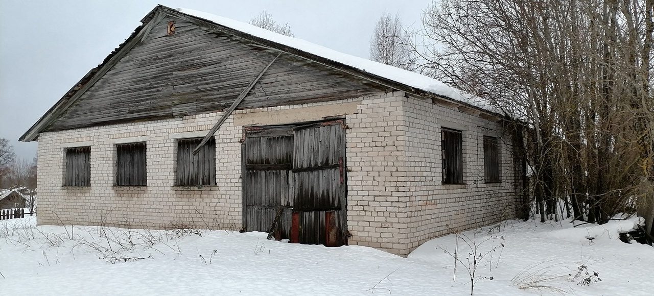 Здание зерносклада на 1000 тонн площадью 402,8 кв.м., с кадастровым номером 29:…