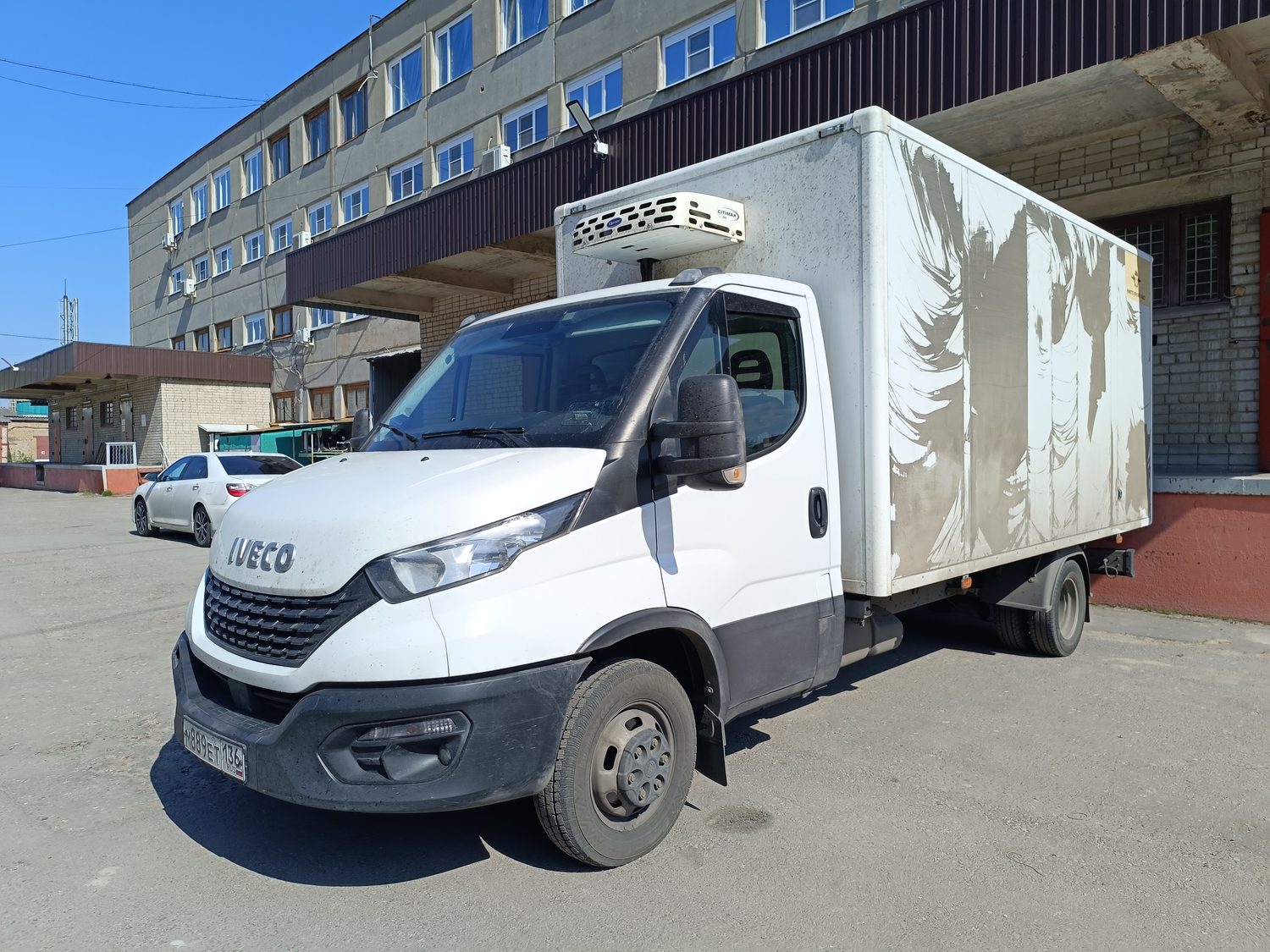 Право заключения договора купли-продажи имущества: автомобиль, наименование (ти…