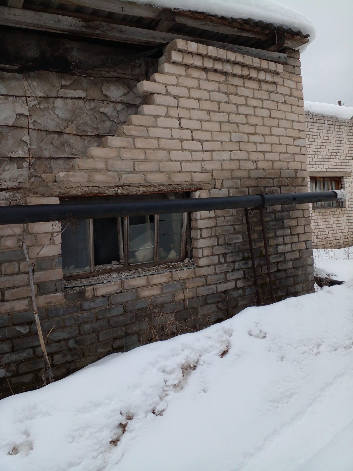 Земельный участок площадью 153 кв. м, с расположенным на нем объектом недвижимо…